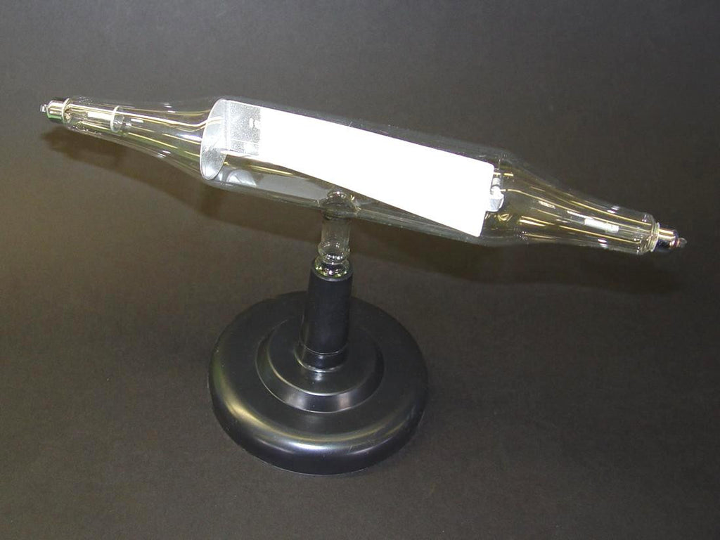 TUBE CATHODE MAGNETIC EFFECT