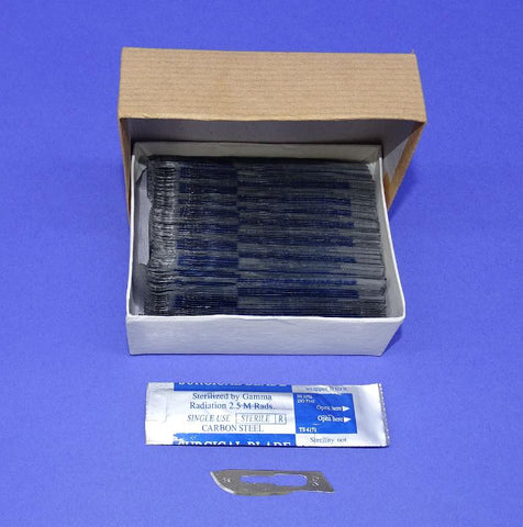 SCALPEL BLADE No.20 BOX100  4